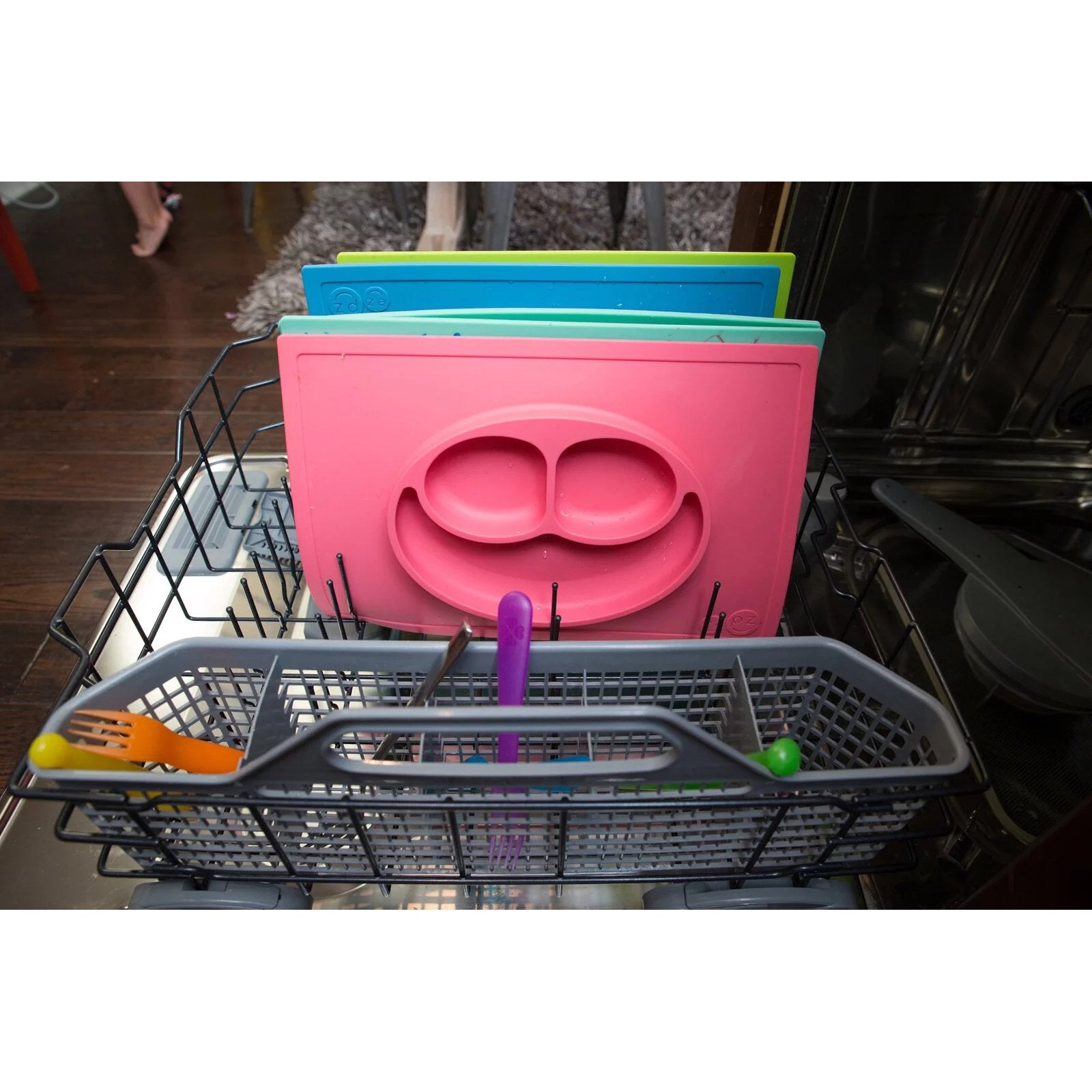 ezpz-happy-mat-silicone-plate-&-placemat-lime- (8)