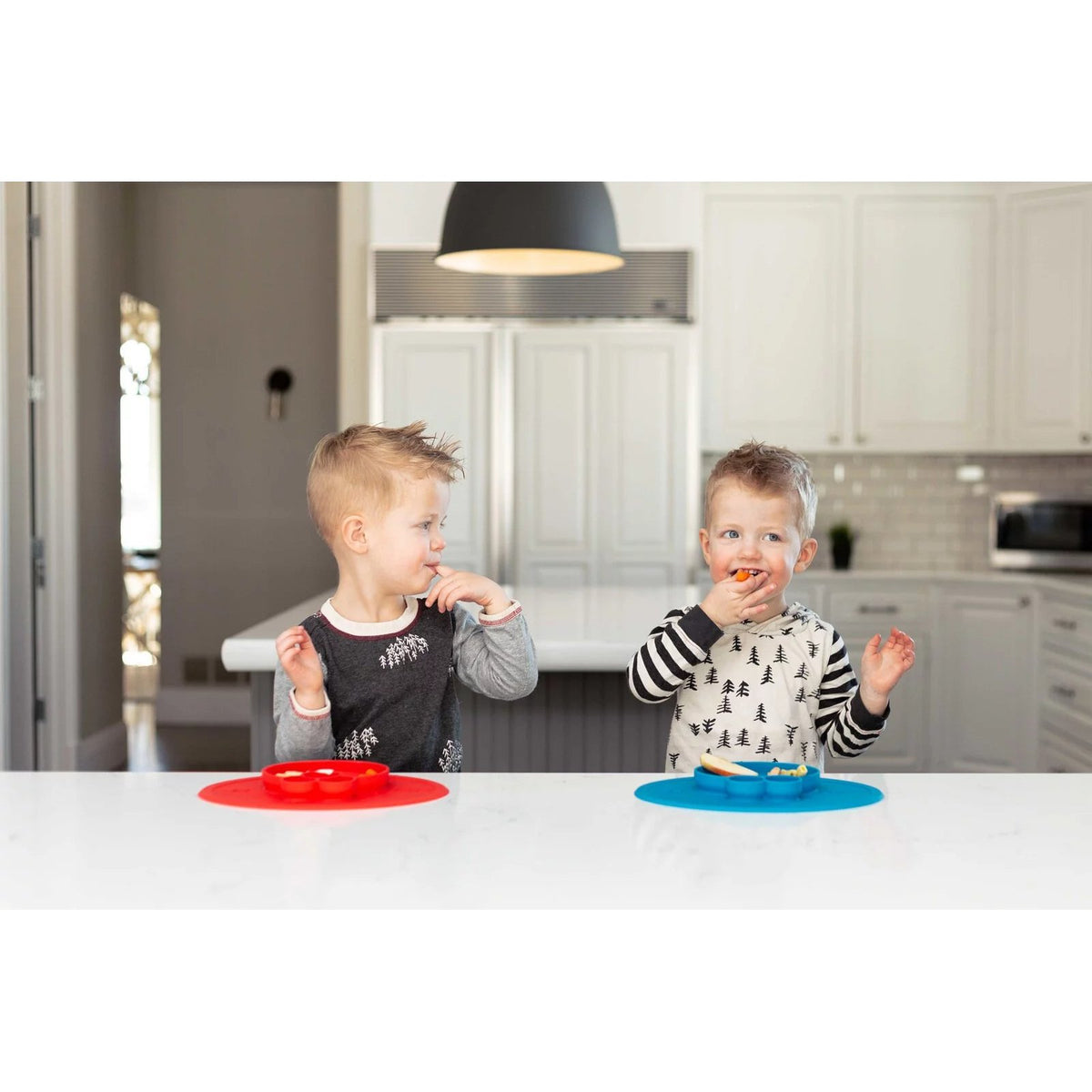ezpz-sesame-street-elmo-silicone-plate-&amp;-placemat- (6)